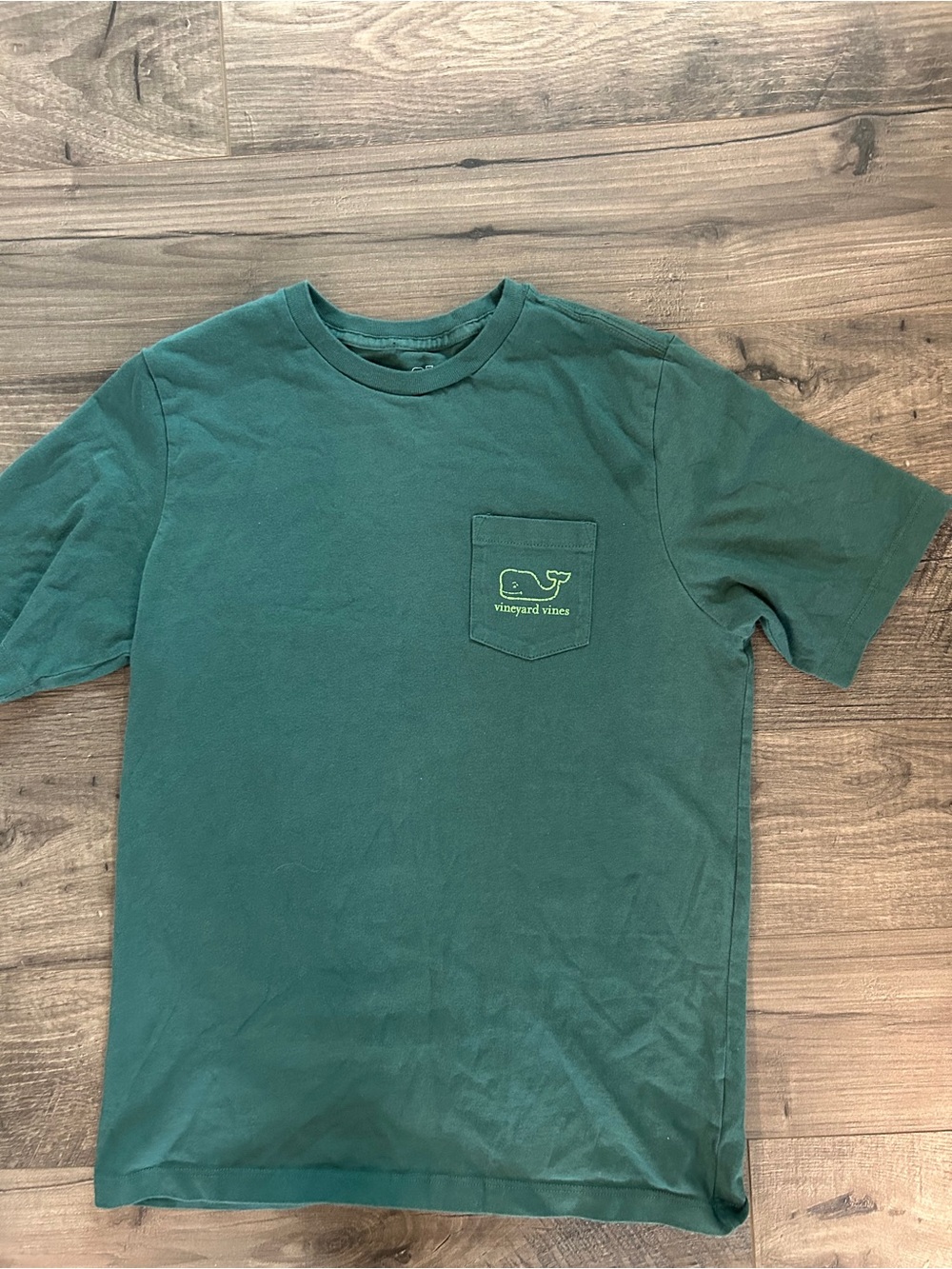 Classic Vineyard Vines pocket tee in dark green with lime whale graphics 🐳